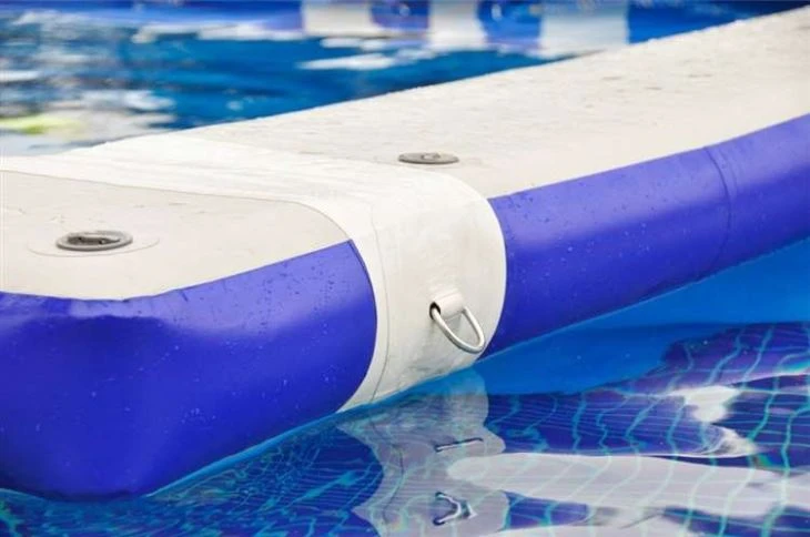 detail of inflatable Anti-jellyfish Pool